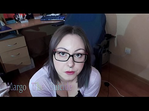 ❤️ Seksikas prillidega tüdruk imeb dildot sügavalt kaamera ette ️ Super porno at us ️❤