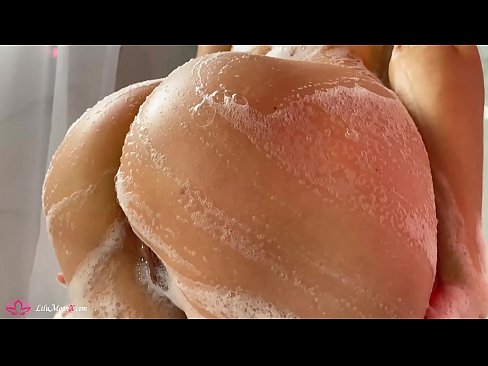 ❤️ Brünett masturbeerib tussu vibraatoriga intensiivse orgasmini duši all ️ Super porno at us ️❤